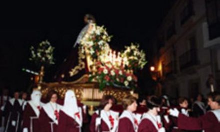 La imagen de la Virgen del Amor Hermoso recorrerá durante la noche del domingo las calles de Coria