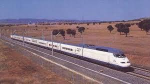 Renfe refuerza el servicio en Extremadura con nueve trenes que circulan con el doble de plazas