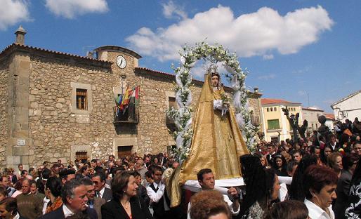 Zarza la Mayor celebrará el tradicional Domingo de los Tiros con cientos de escopeteros