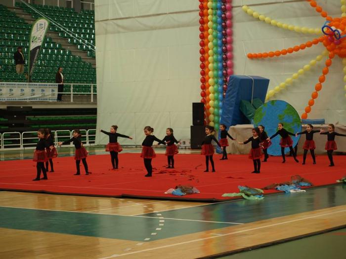 La Escuela de Gimnasia Artística de Moraleja participará este sábado en la XX Gimnastrada de Cáceres