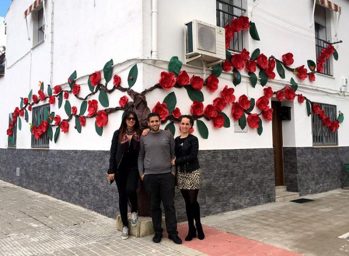 Rincón del Obispo clausura el III Festival de las Flores premiando a los portales «más floridos»