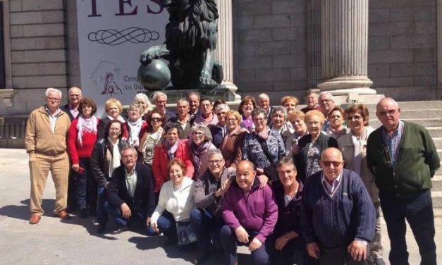 El Hogar del Pensionista de Moraleja organiza una visita a Madrid para conocer el Congreso de los Diputados