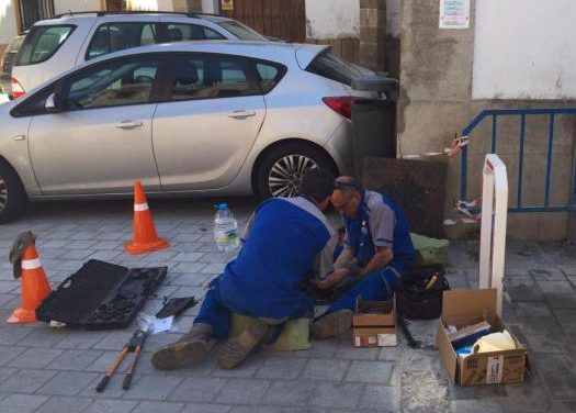 Coria continúa con los trabajos de soterramiento de cableado en las calles del casco histórico