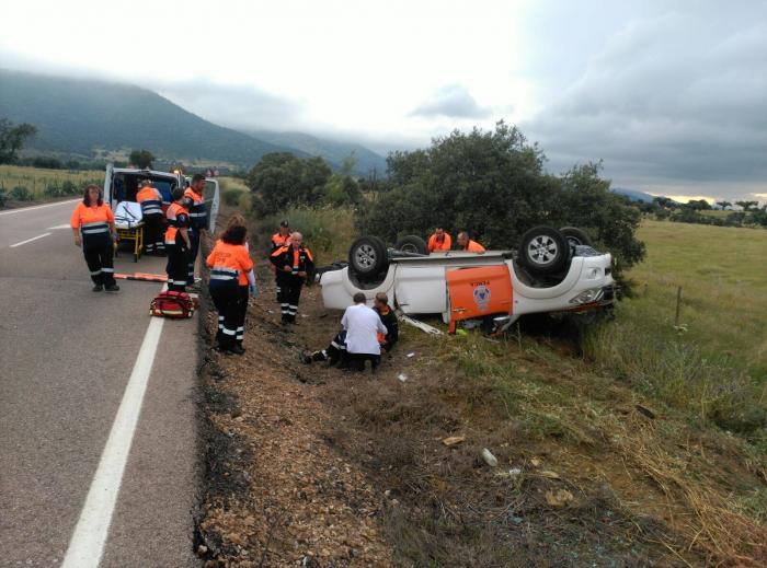 Un accidente de tráfico en Zorita se salda con dos miembros de Protección Civil fallecidos este domingo
