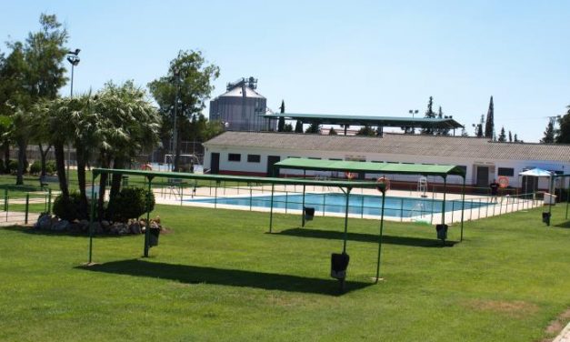 El Ayuntamiento de Moraleja ofertará siete puestos de trabajo para la gestión de la piscina municipal