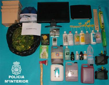 La Policía Nacional desmantela un laboratorio de marihuana en la barriada de La Paz de Badajoz