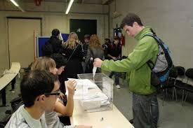 Más de 900.000 extremeños ejercerán su derecho al voto durante la jornada de este domingo