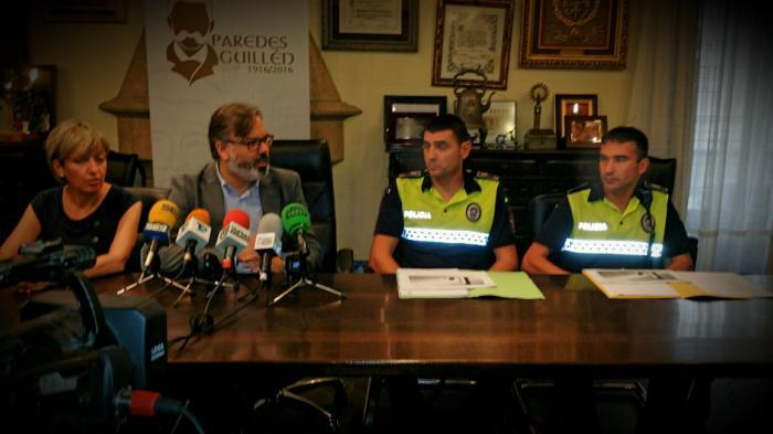 El alcalde de Plasencia critica la decisión de la Junta de eliminar la figura del policía-tutor