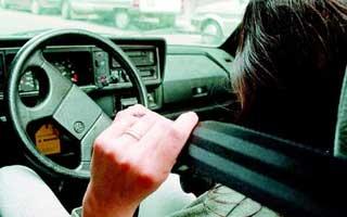 Uno de cada cinco conductores extremeños no usa el cinturón de seguridad del coche habitualmente