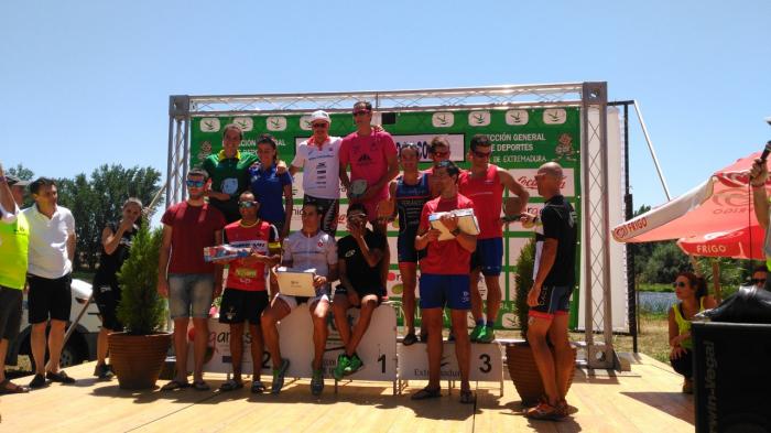 Más de un centenar de corredores participa en el Campeonato de Extremadura de Triatlón de Coria