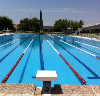 Placeat demanda mejoras en el acceso a la piscina municipal de la ciudad de Plasencia