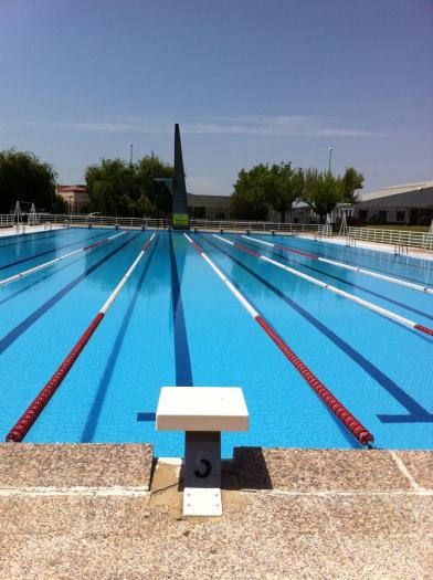 Placeat demanda mejoras en el acceso a la piscina municipal de la ciudad de Plasencia