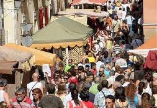 El Ayuntamiento de Plasencia ingresará cerca de 4.000 euros  del Martes Mayor
