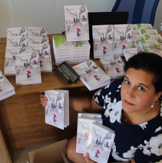 Gran acogida en la firma del libro «Moraleja, en el alma» de la escritora Marichel Gutiérrez
