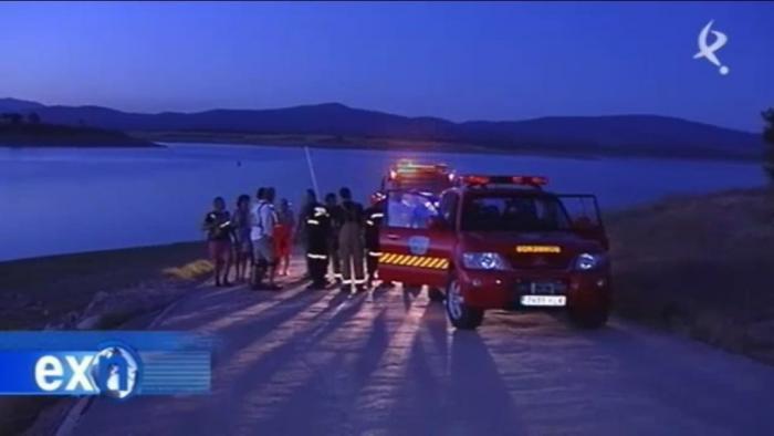 El director de la Guardia Civil propone para la Cruz del Mérito al agente e hijos que rescataron a 8 personas
