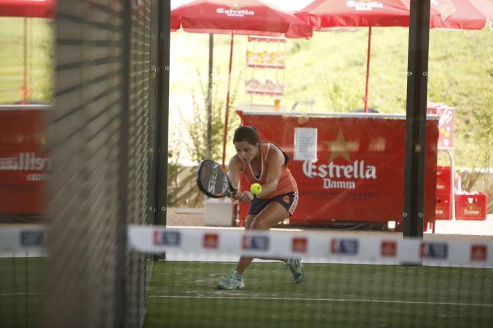 La moralejana Paula Josemaría participa en la última edición del torneo World Pádel Tour en Alicante