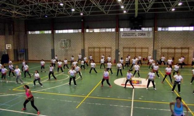 La escuela municipal de gimnasia de mantenimiento de Coria abre el plazo de inscripción el próximo día 29