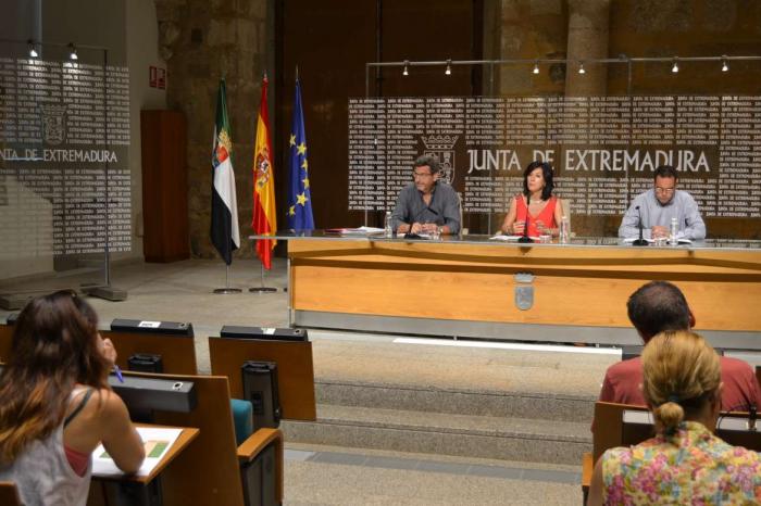 Casi 500 interinos docentes de Extremadura optan a 88 plazas de los programas proyecto Ítaca