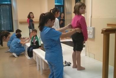 La clínica podológica de la Universidad de Plasencia organiza una campaña de podología infantil