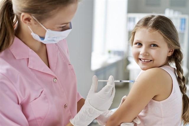 El Servicio Extremeño de Salud comienza la campaña de vacuna de la gripe este lunes