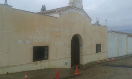 El consistorio de Coria acomete obras de conservación en el cementerio municipal