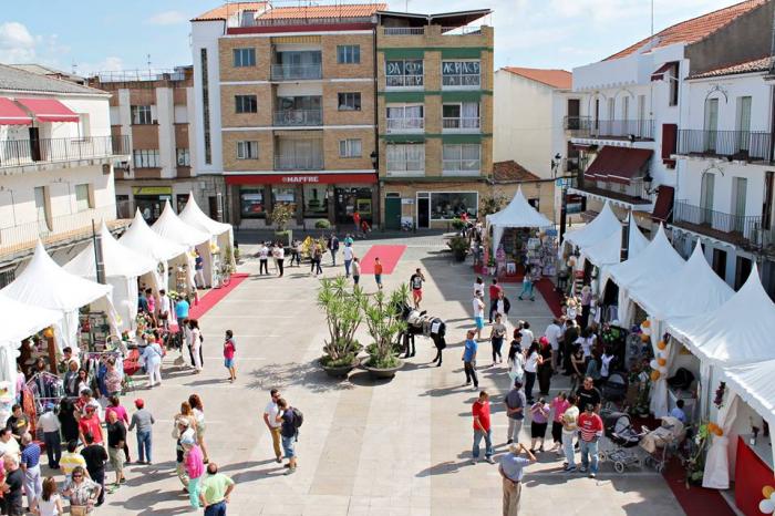 Moraleja acogerá del 8 al 10 de diciembre el III Mercado Navideño Alfombra Roja con descuentos y sorteos