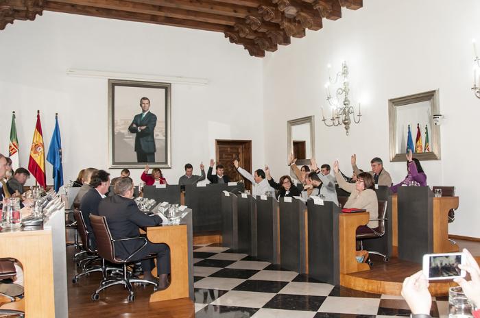La Diputación de Cáceres aprueba unas cuentas para 2017 que ascienden a cerca de 121.000.000 de euros