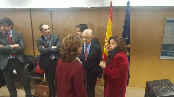 Extremadura se abstiene en la votación de los objetivos de déficit y deuda fijados a cada comunidad