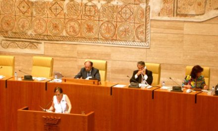 PSOE y PP llegan a un acuerdo para la reforma del reglamento de la Asamblea de Extremadura