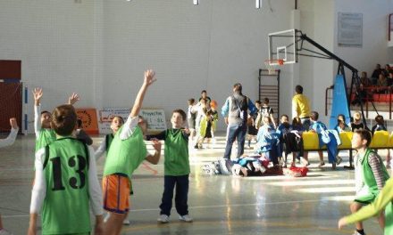 El programa deportivo de Moraleja continuará con su desarrollo este martes con fútbol y baloncesto