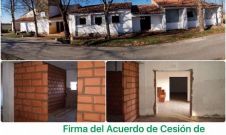 El Ayuntamiento de Moraleja firma la escritura de segregación de la parcela matriz de Las Cañadas