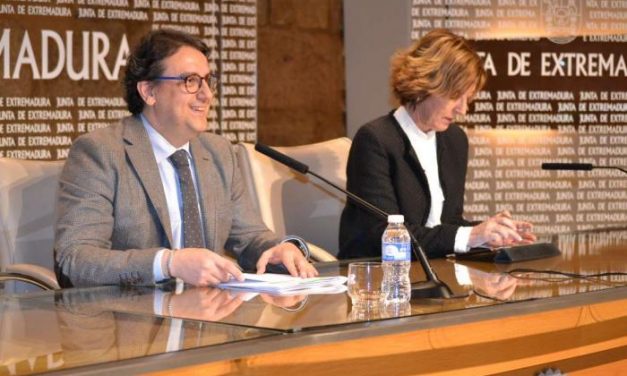 La Junta asegura que Extremadura es la segunda región que más gasto destina a la dependencia