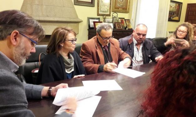 El Ayuntamiento de Plasencia renueva el convenio con la Federación de Asociaciones Gitanas