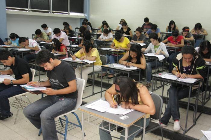 La Junta asegura que Extremadura ha alcanzado la tasa de abandono escolar más baja de la serie histórica