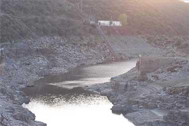 Prosiguen las investigaciones para aclarar a quién pertenecen los restos hallados en el río Almonte