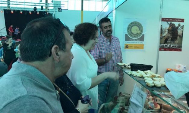 La Junta apoya el trámite de la Denominación de Origen Protegida para los quesos de Aceúche