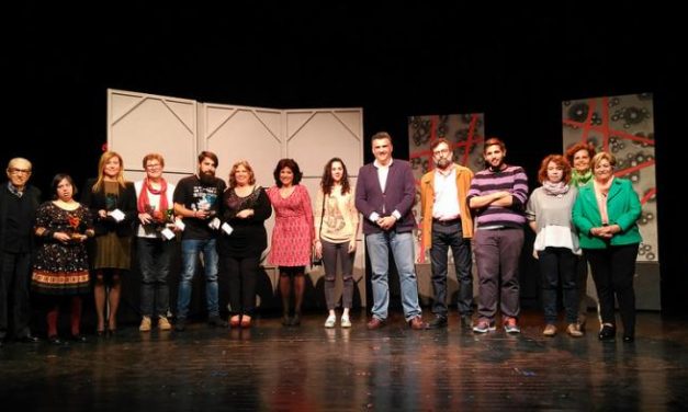 «El Lazarillo de Tormes» recibe el premio especial del público en el Certamen de Teatro de Coria