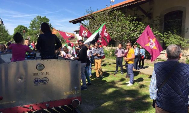 Cerca de veinte asociaciones luchan en Hervás por la recuperación del tren Vía de la Plata