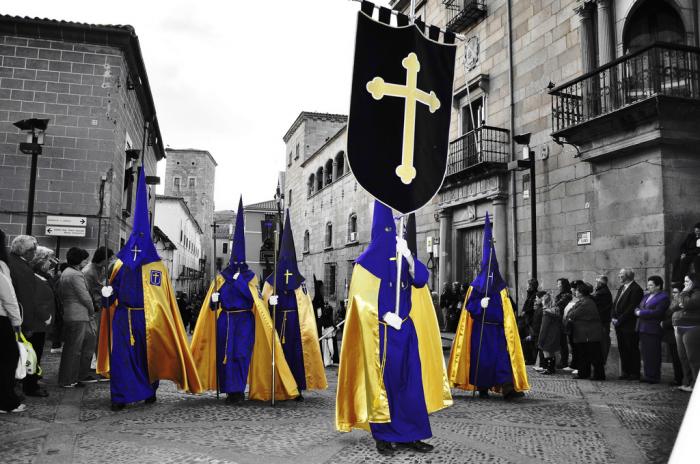 La capital del Jerte acogerá durante el Miércoles Santo la procesión de la Cofradía del Silencio