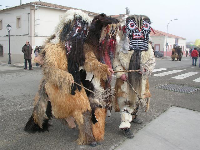 Las Carantoñas de Acehúche estarán representadas en un desfile de máscaras en las fiestas de Tarragona