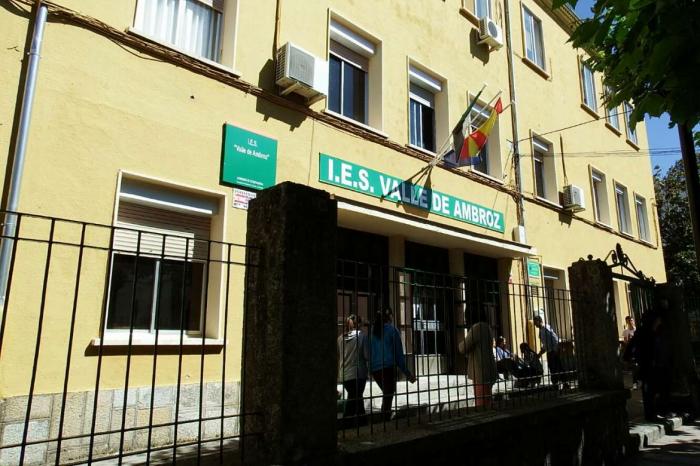 La Junta de Extremadura invertirá 5,3 millones de euros en la mejora de los centros educativos de Hervás