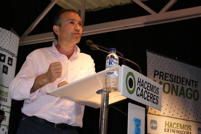 Laureano León repite como presidente del PP de Cáceres tras ser elegido con 1.207 votos