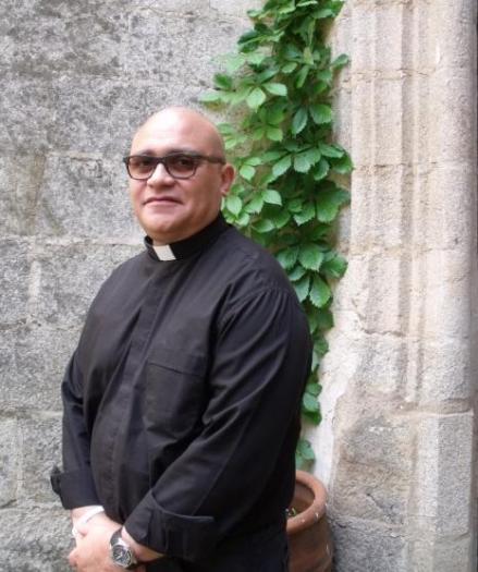 La Catedral de Coria recupera su actividad acogiendo la ordenación sacerdotal del seminarista William Núñez