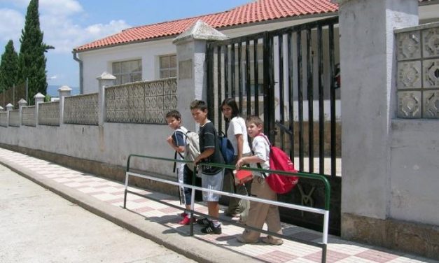 Más de 140 colegios de Extremadura abren en horario no lectivo para actividades culturales