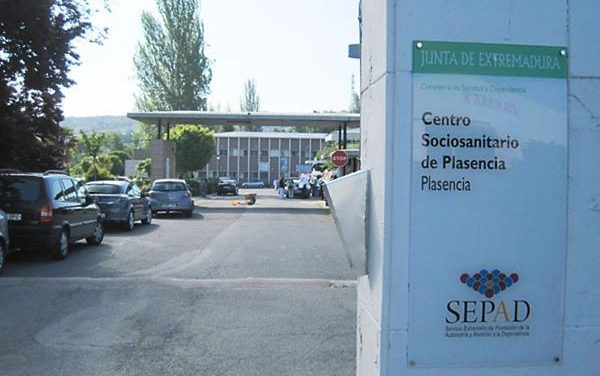La Junta destinará 8,5 millones de euros a los centros sociosanitarios de Plasencia y Mérida