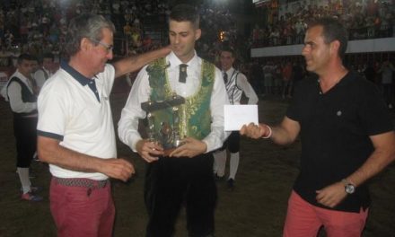 El casareño Víctor Senso gana el concurso de recortes celebrado este domingo en la plaza de toros de  Moraleja