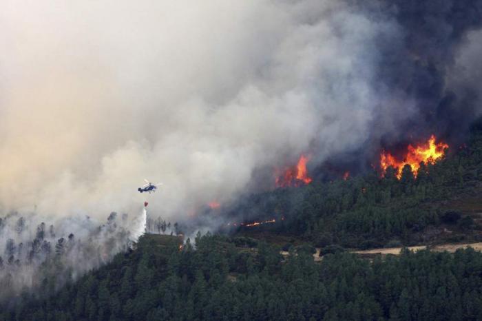 La elevadas temperaturas elevan a «muy alto» el riesgo de que se produzcan incendios en Extremadura