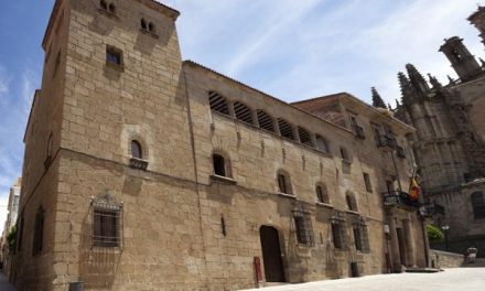 El obispo de Plasencia considera que la Junta tiene «prejuicios» con la Universidad Católica de Ávila