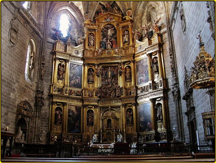 La Catedral de Plasencia mostrará este miércoles las reliquias de santos del Retablo de San Agustín
