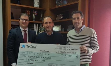 El Ayuntamiento de Moraleja recibe 4.000 euros para la compra de un ecógrafo portátil veterinario